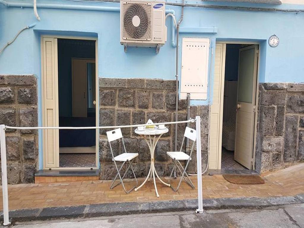Bilocale Nefele Apartment จีอาร์ดีนี นักซอส ภายนอก รูปภาพ